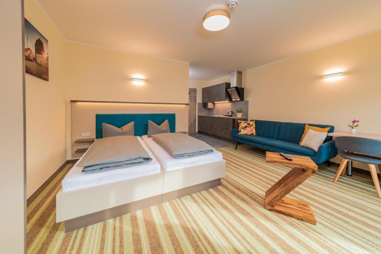 Elly Hostel Фрайберг Екстер'єр фото