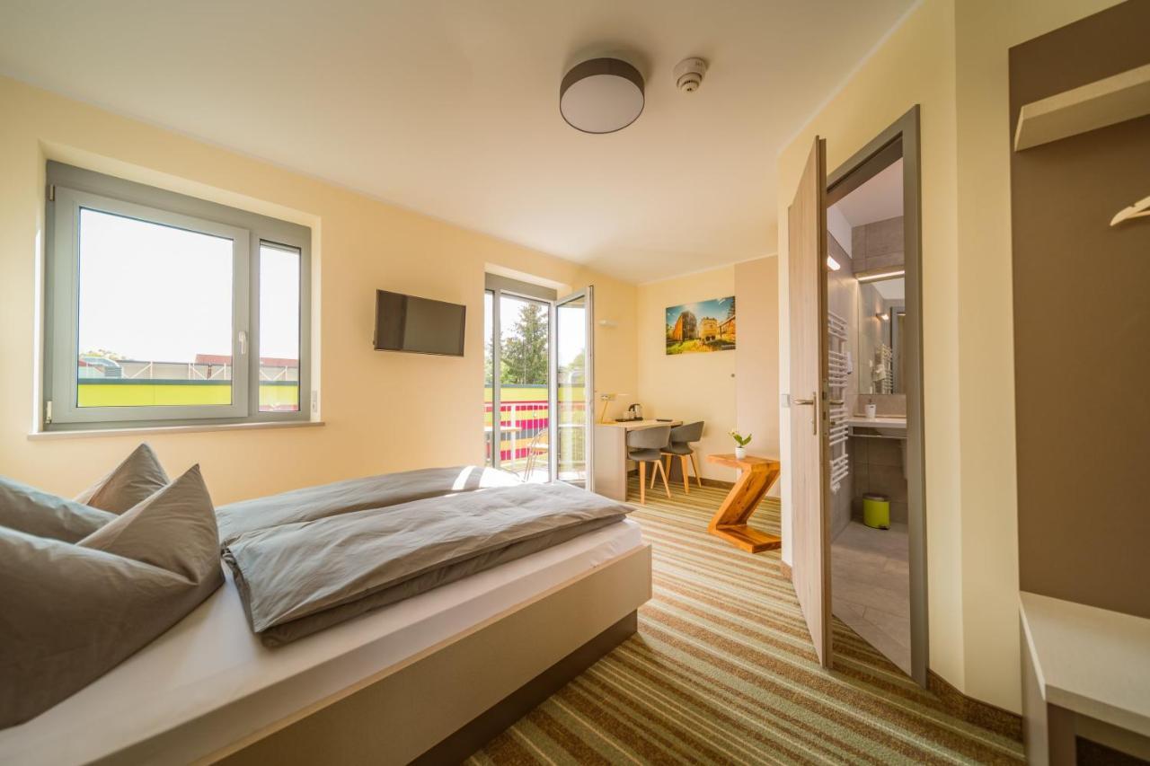 Elly Hostel Фрайберг Екстер'єр фото