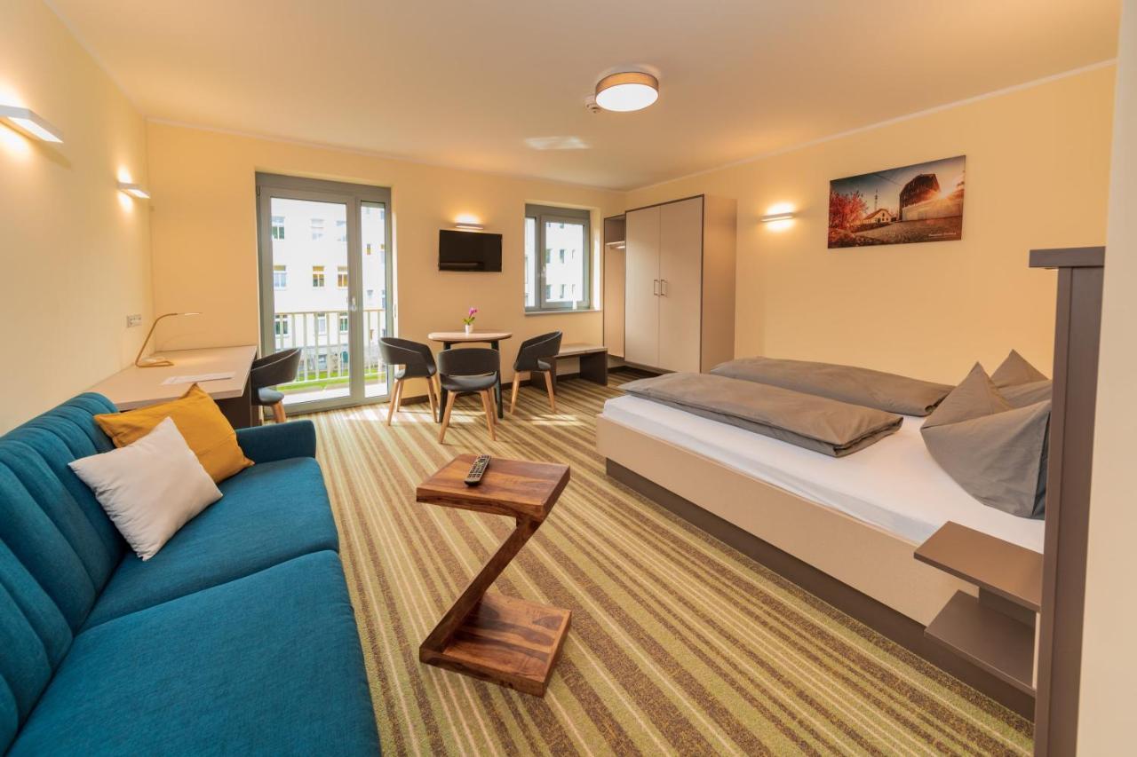 Elly Hostel Фрайберг Екстер'єр фото